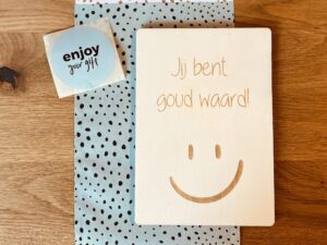 Houten kaartje - Jij bent goud waard