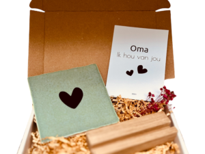 Brievenbuscadeautje - Hartje  - Keuze uit kleur tekst en tegel